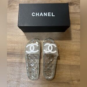 Look a like clear slides